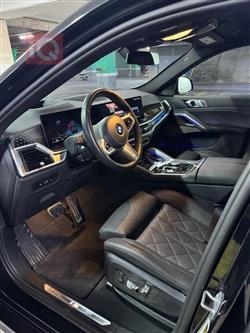 بی ئێم دەبڵیو X6